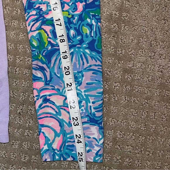 Lilly Pulitzer Finn Top Purple/Blue Print Size Small - Picture 7 of 8